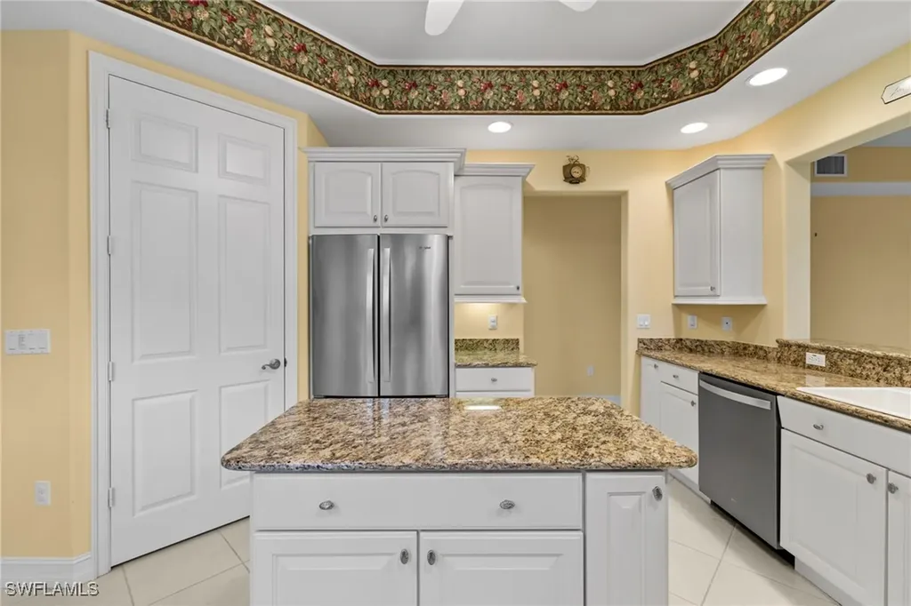 6073 Ashford Lane Naples FL 34110