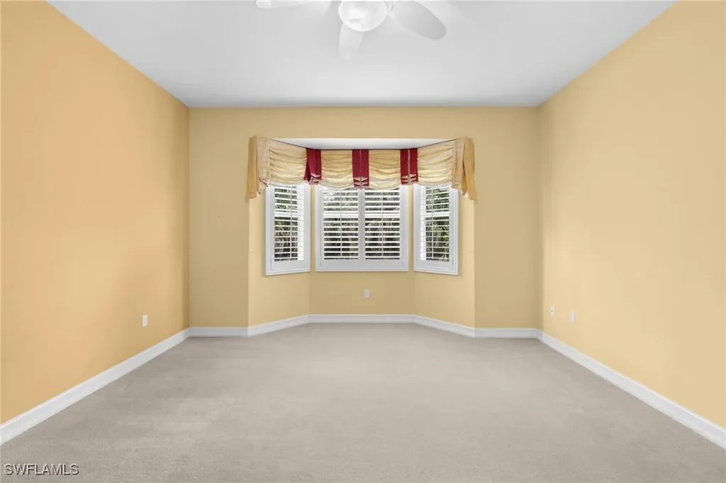 6073 Ashford Lane Naples FL 34110