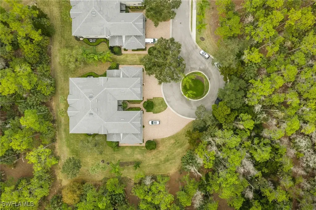 6073 Ashford Lane Naples FL 34110