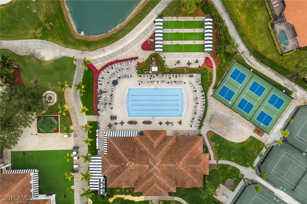 6073 Ashford Lane Naples FL 34110