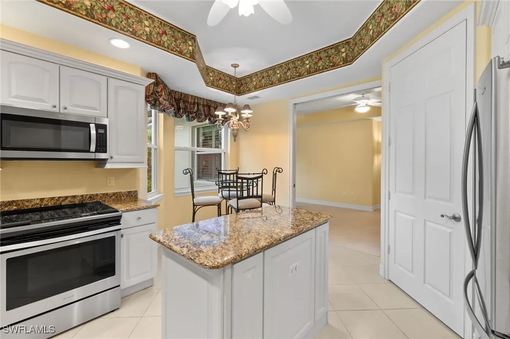 6073 Ashford Lane Naples FL 34110
