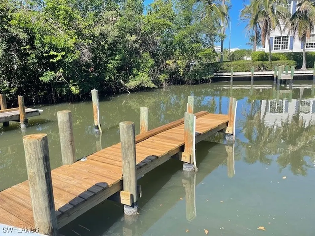 361-4 Vanderbilt Beach Road Naples FL 34108