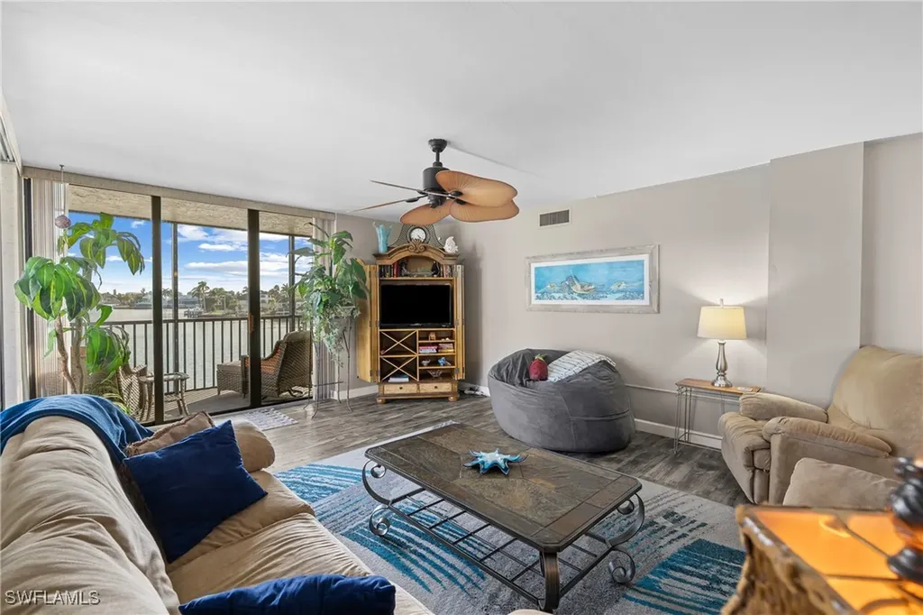 10420 Gulf Shore Drive Naples FL 34108