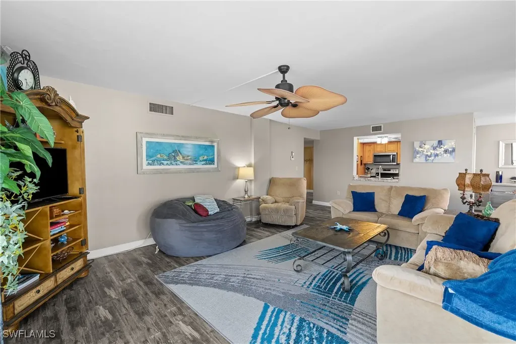 10420 Gulf Shore Drive Naples FL 34108