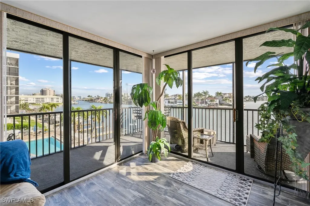 10420 Gulf Shore Drive Naples FL 34108
