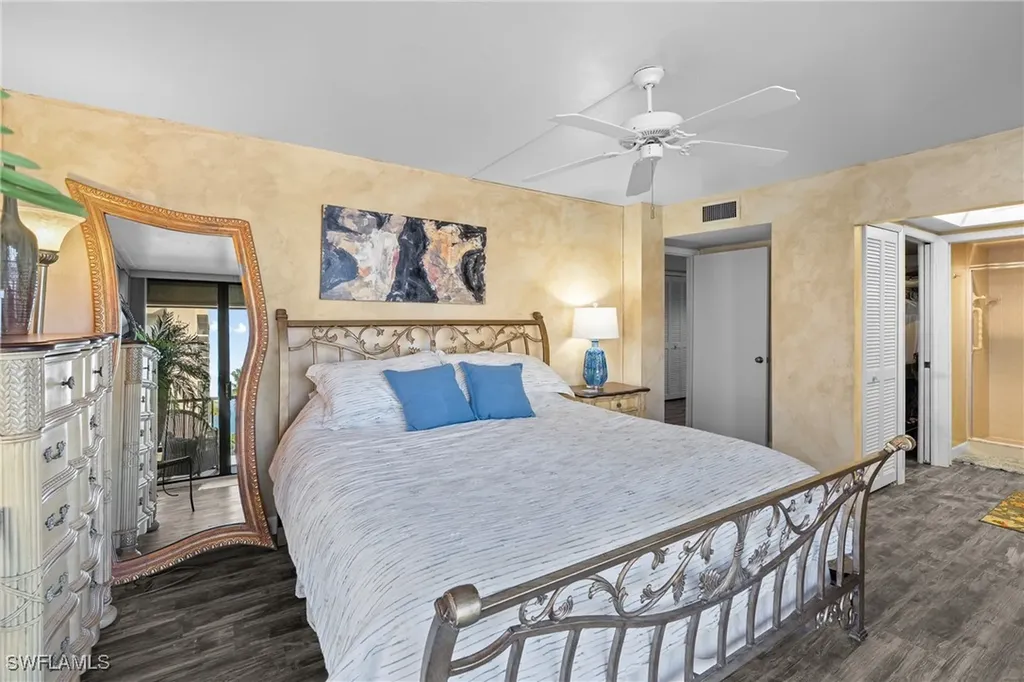 10420 Gulf Shore Drive Naples FL 34108