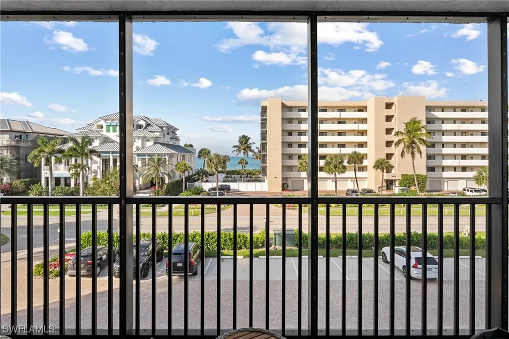10420 Gulf Shore Drive Naples FL 34108