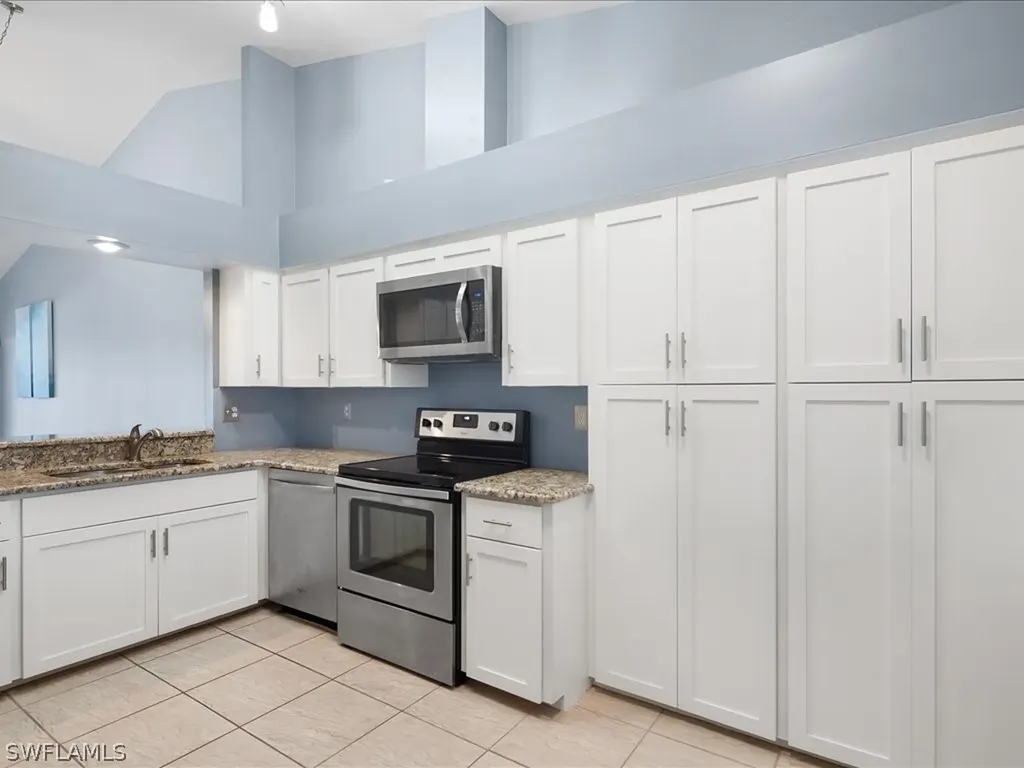 501 Lake Louise Circle Naples FL 34110