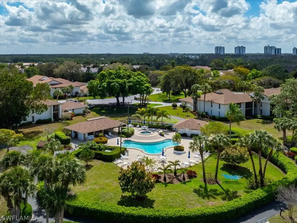 501 Lake Louise Circle Naples FL 34110