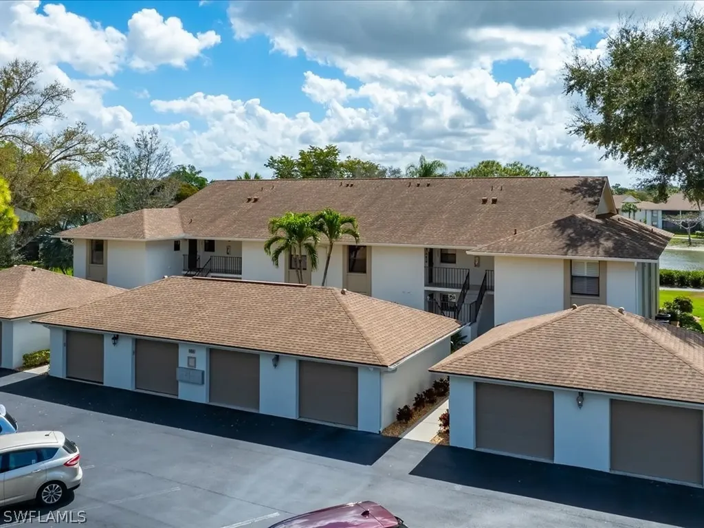 501 Lake Louise Circle Naples FL 34110