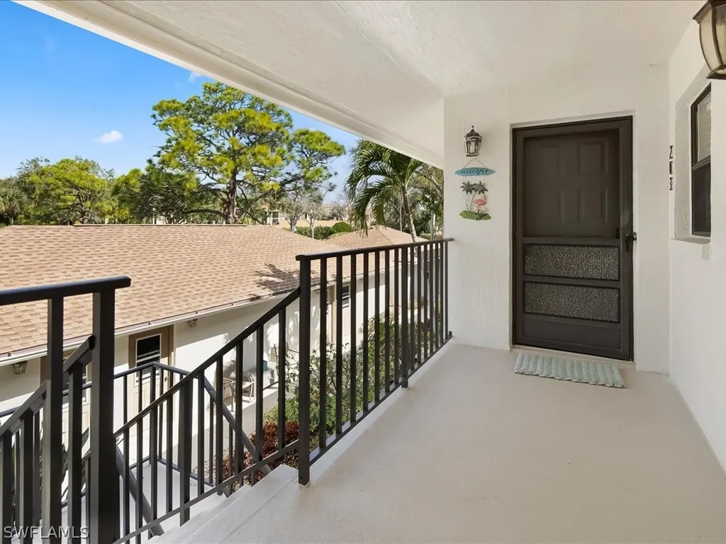 501 Lake Louise Circle Naples FL 34110