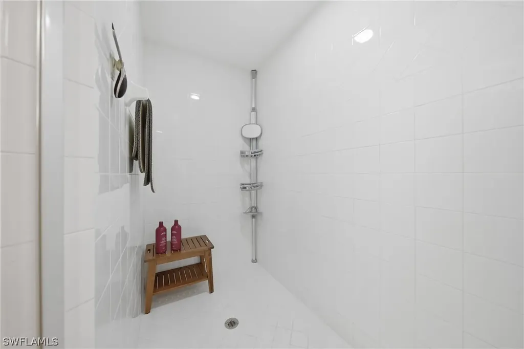 3990 Deer Crossing Court Naples FL 34114
