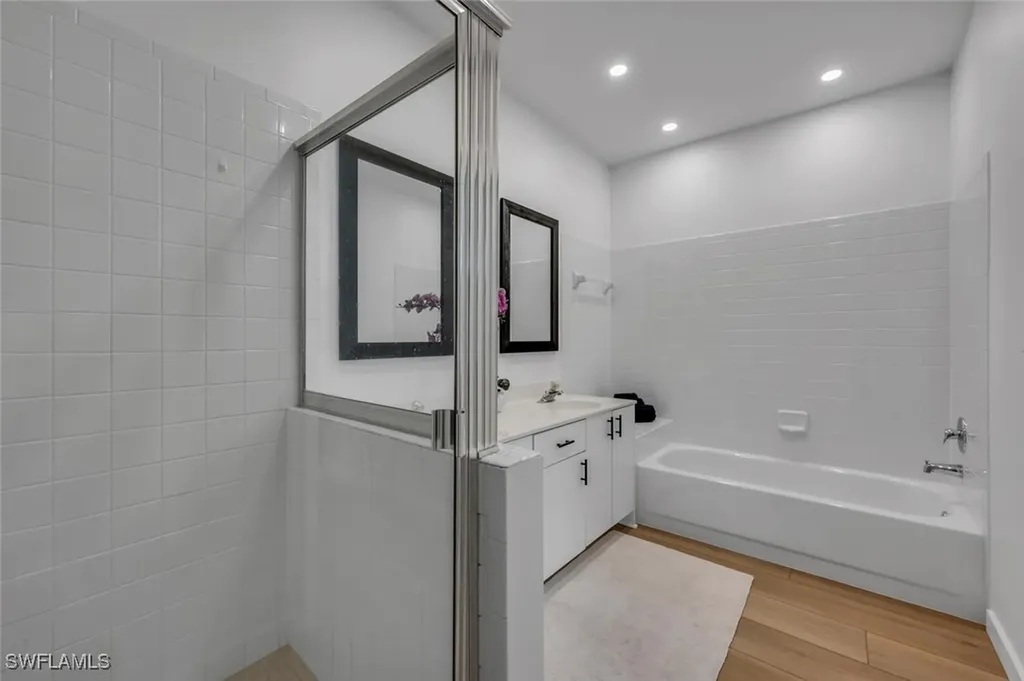 6010 Chardonnay Lane Naples FL 34119