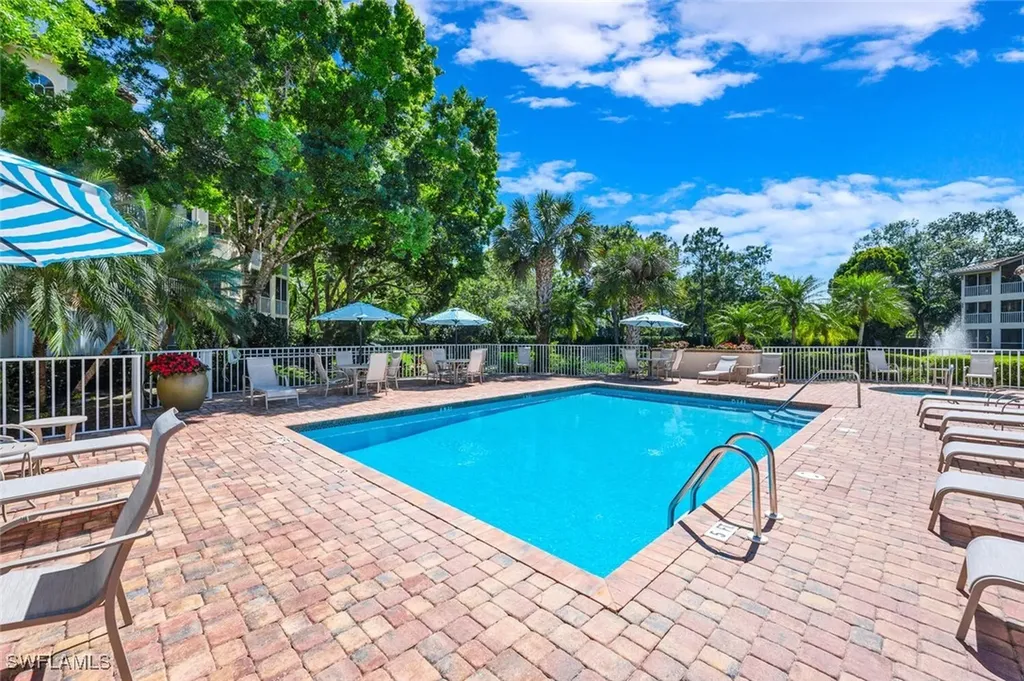6010 Chardonnay Lane Naples FL 34119