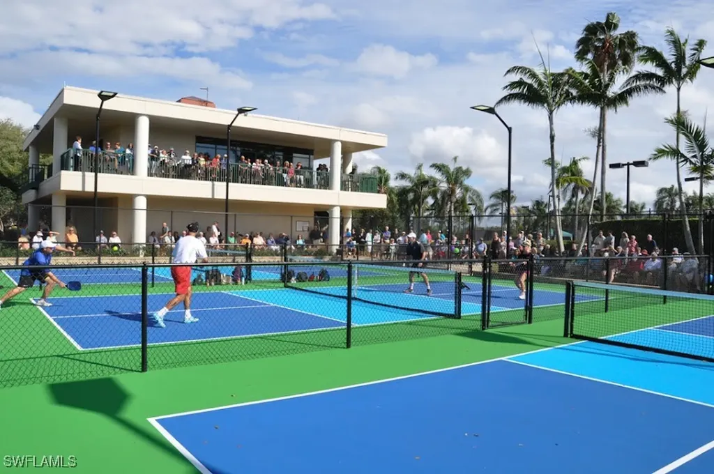 6010 Chardonnay Lane Naples FL 34119