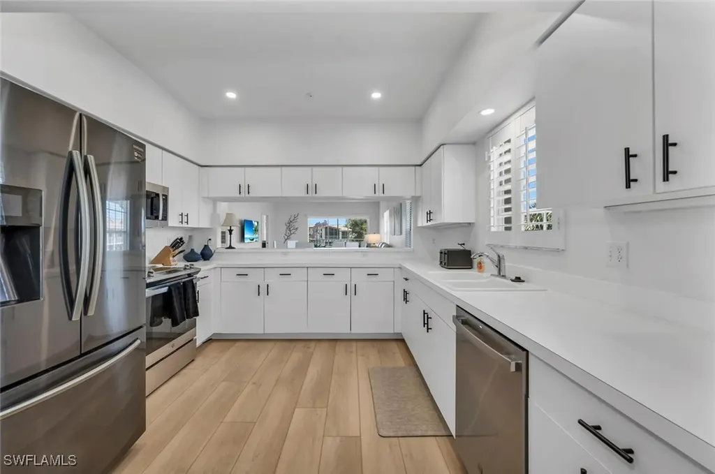 6010 Chardonnay Lane Naples FL 34119