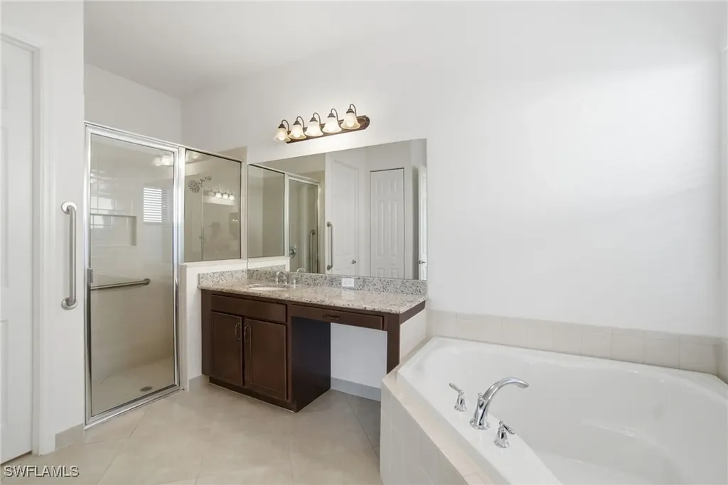 3322 Baltic Drive Naples FL 34119