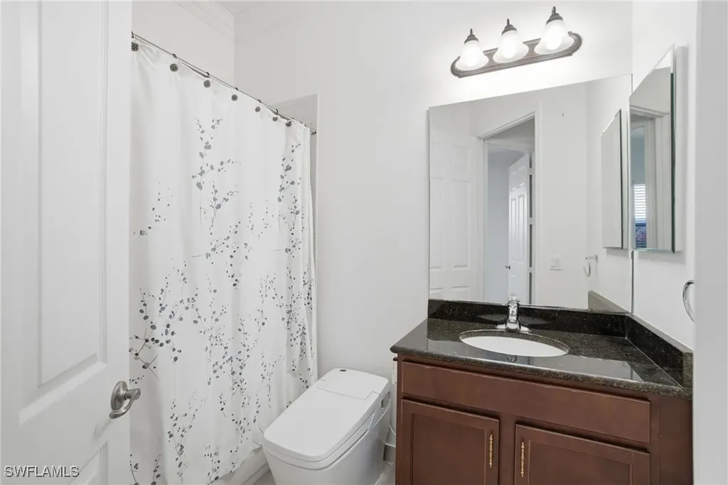 3322 Baltic Drive Naples FL 34119