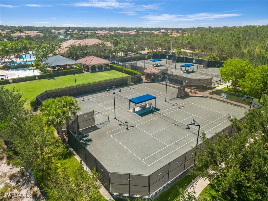 3322 Baltic Drive Naples FL 34119