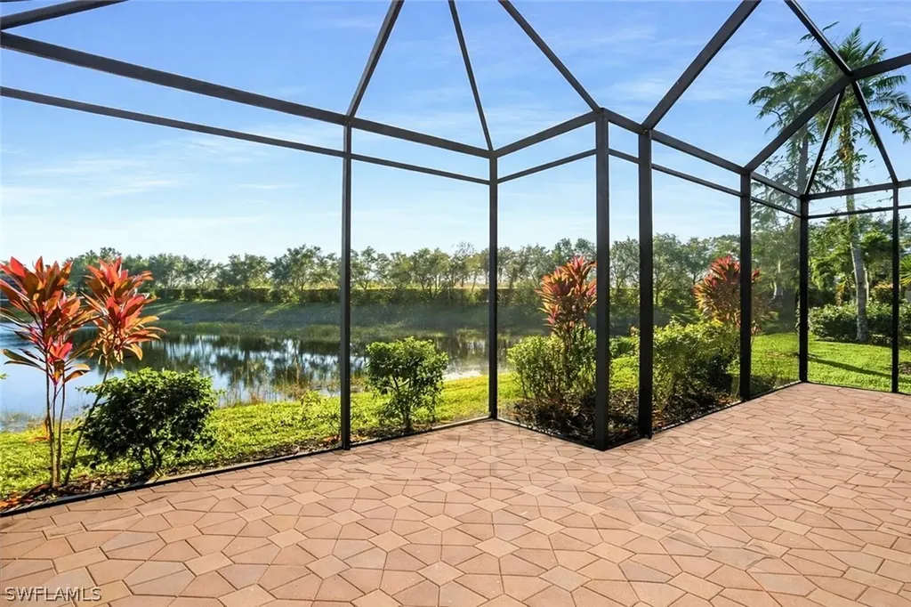 3322 Baltic Drive Naples FL 34119