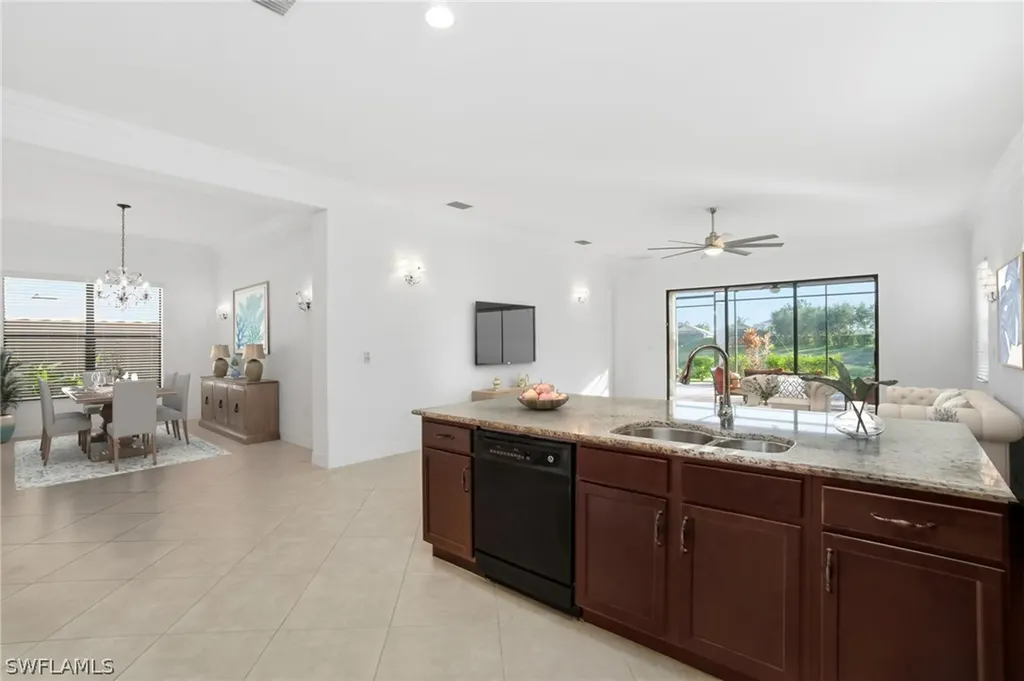 3322 Baltic Drive Naples FL 34119