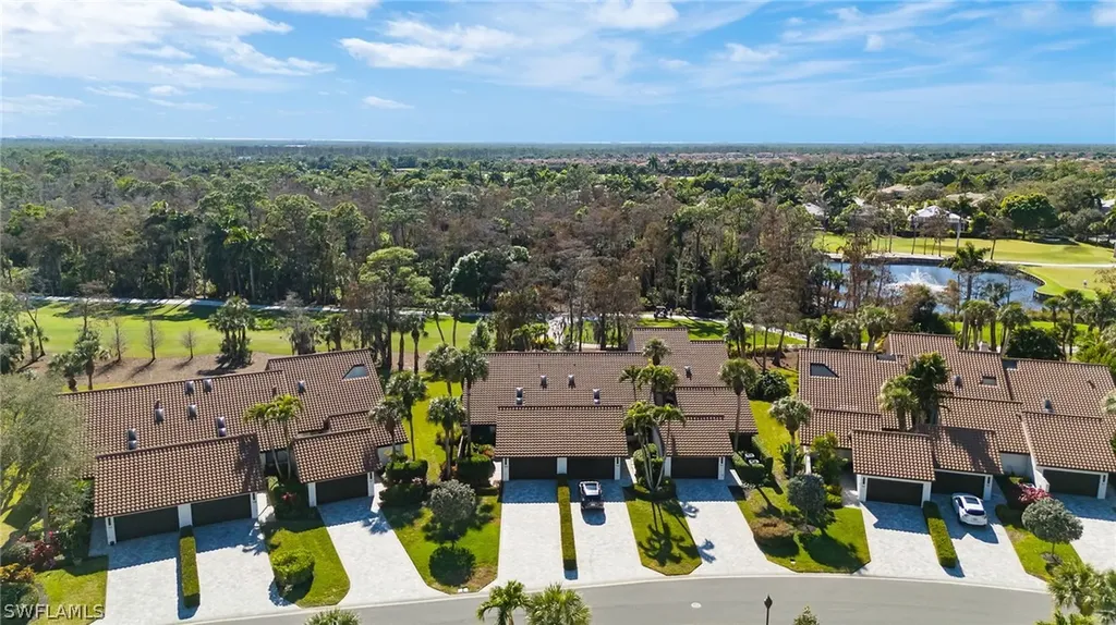 Naples FL, 105 Cypress View Drive, Unit 105