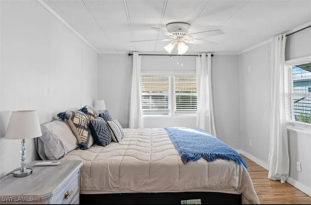 407 Cape Florida Way Naples FL 34104