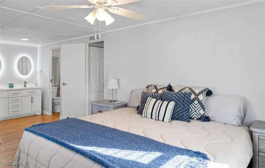 407 Cape Florida Way Naples FL 34104