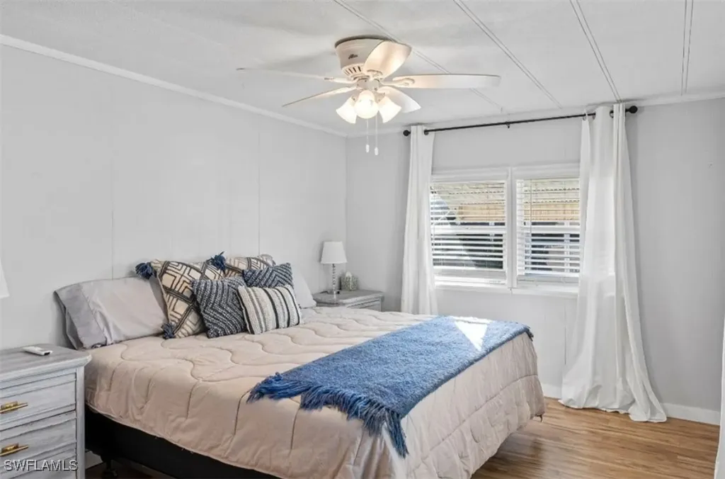 407 Cape Florida Way Naples FL 34104
