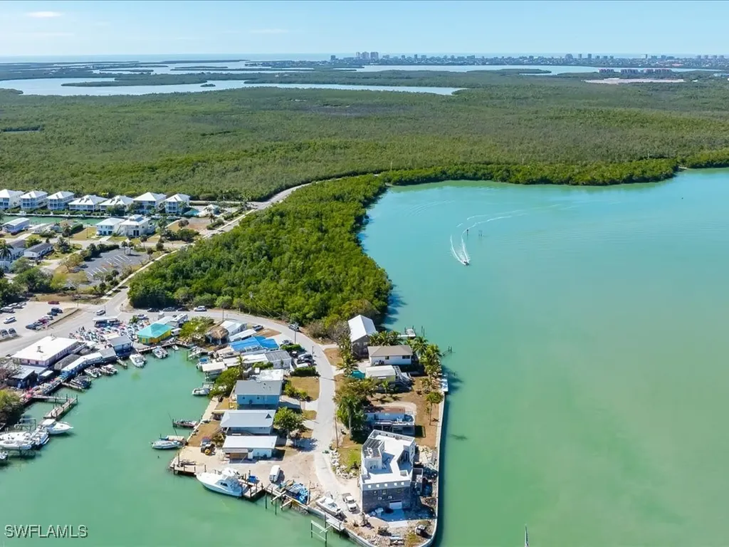 232 Harbor Place N Goodland FL 34140