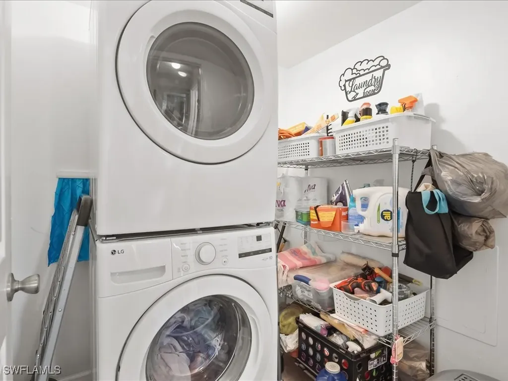 137 Wading Bird Circle Naples FL 34110