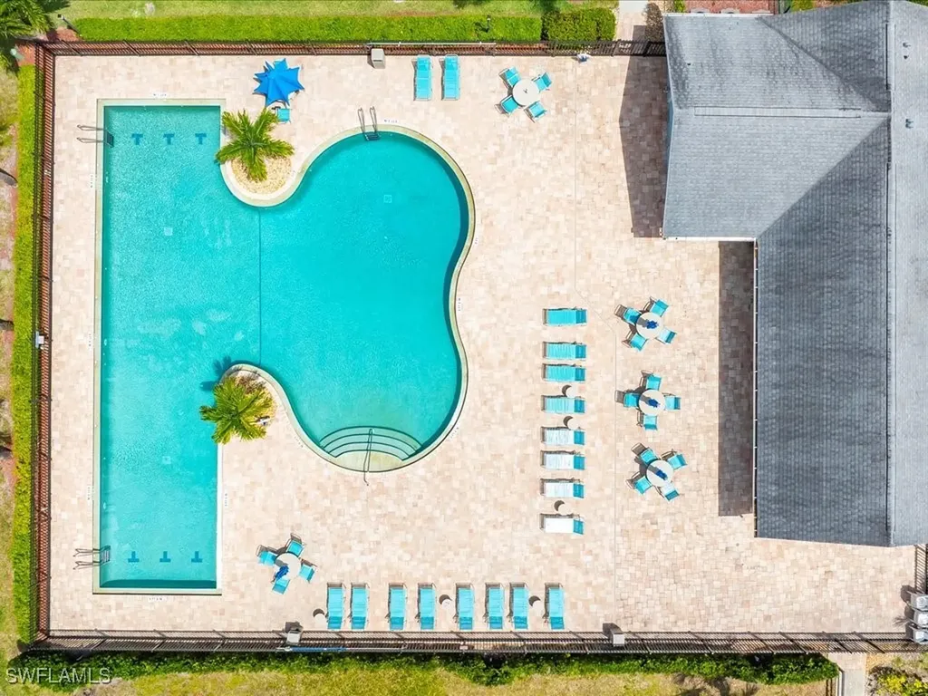 137 Wading Bird Circle Naples FL 34110