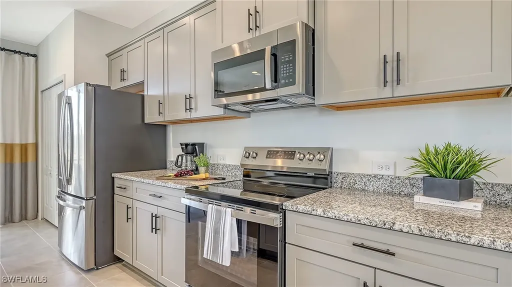 5046 Draco Circle Naples FL 34120