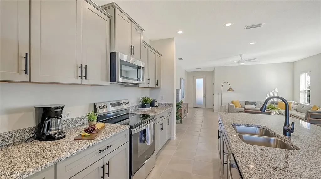 5046 Draco Circle Naples FL 34120