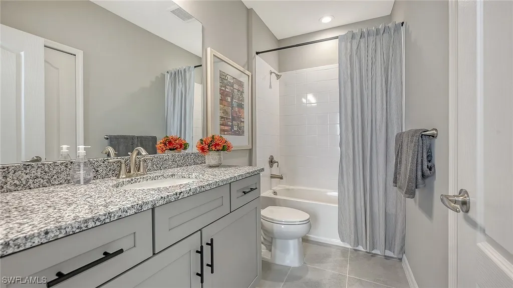 5046 Draco Circle Naples FL 34120