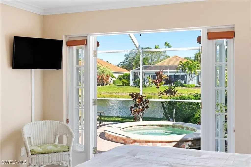 5728 Drummond Way Naples FL 34119