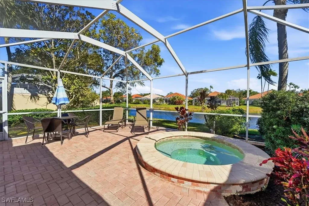 5728 Drummond Way Naples FL 34119