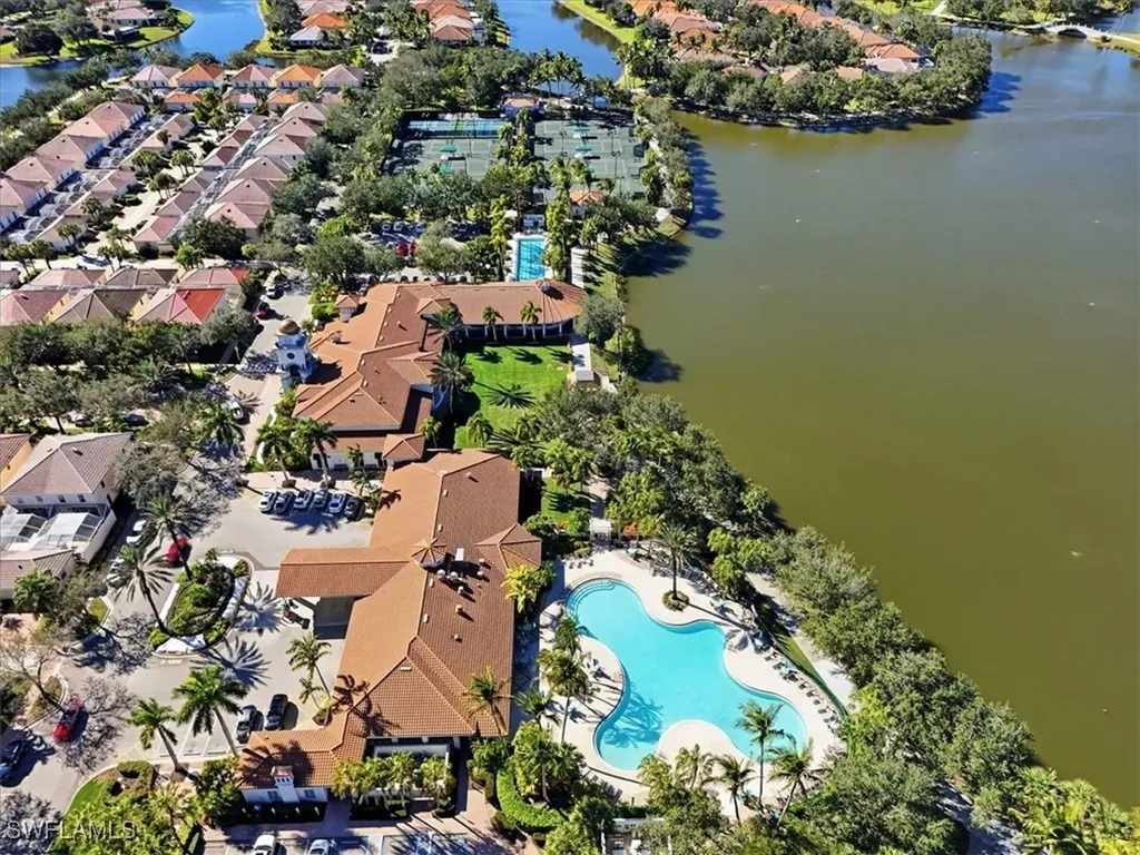 5728 Drummond Way Naples FL 34119