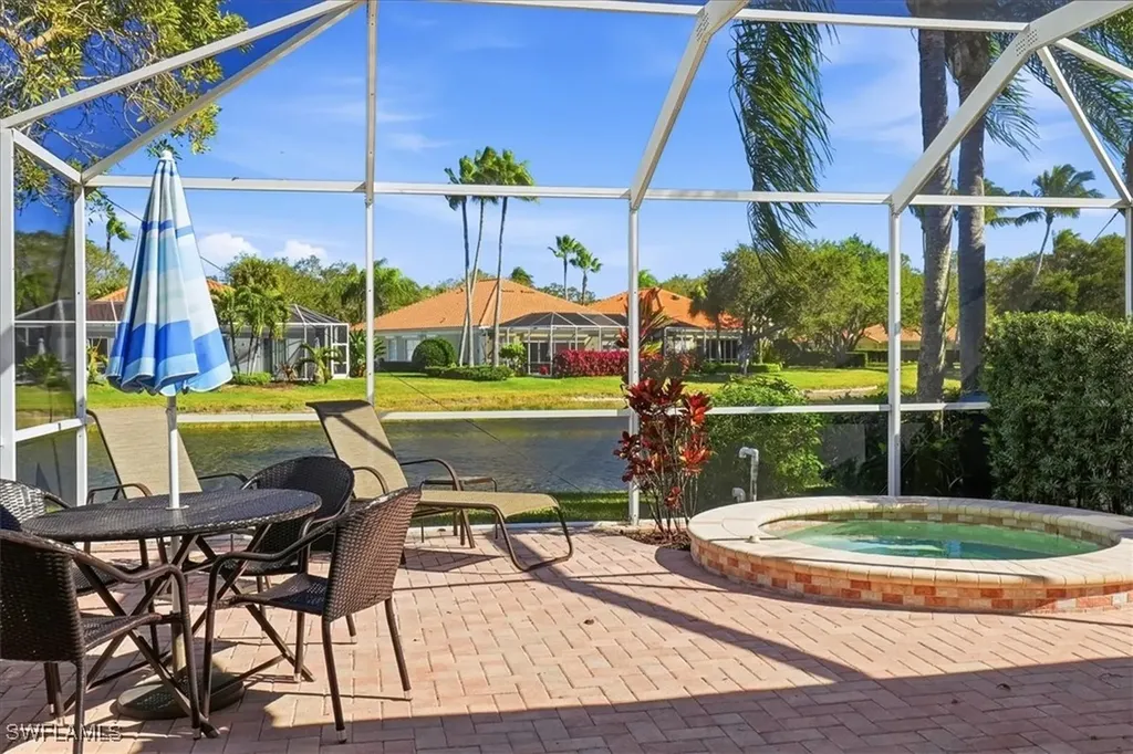 5728 Drummond Way Naples FL 34119