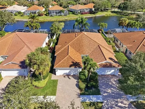 5728 Drummond Way Naples FL 34119