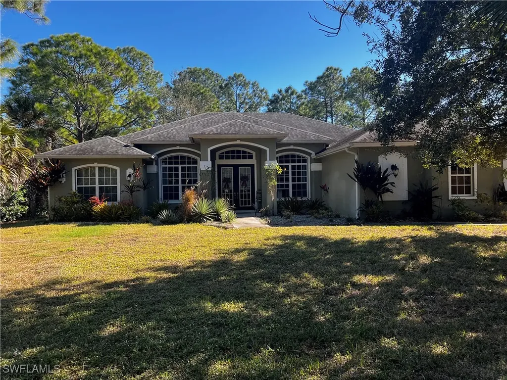 845 10th Avenue NE Naples FL 34120
