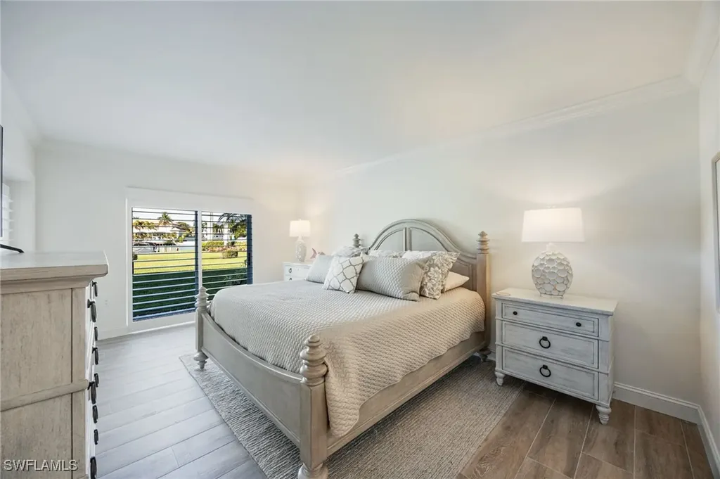 383 Harbour Drive Naples FL 34103