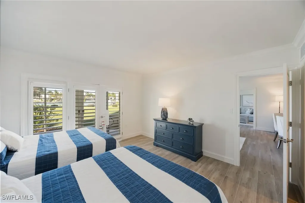 383 Harbour Drive Naples FL 34103