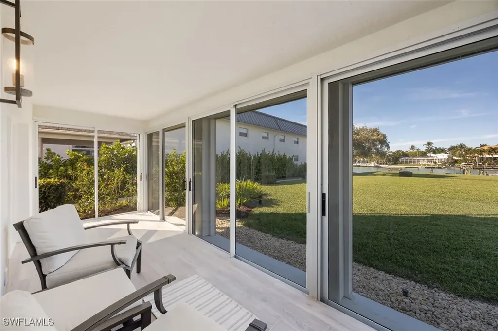 383 Harbour Drive Naples FL 34103