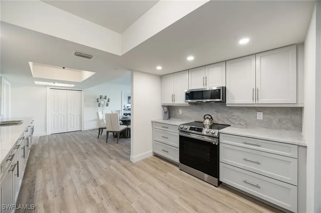 383 Harbour Drive Naples FL 34103