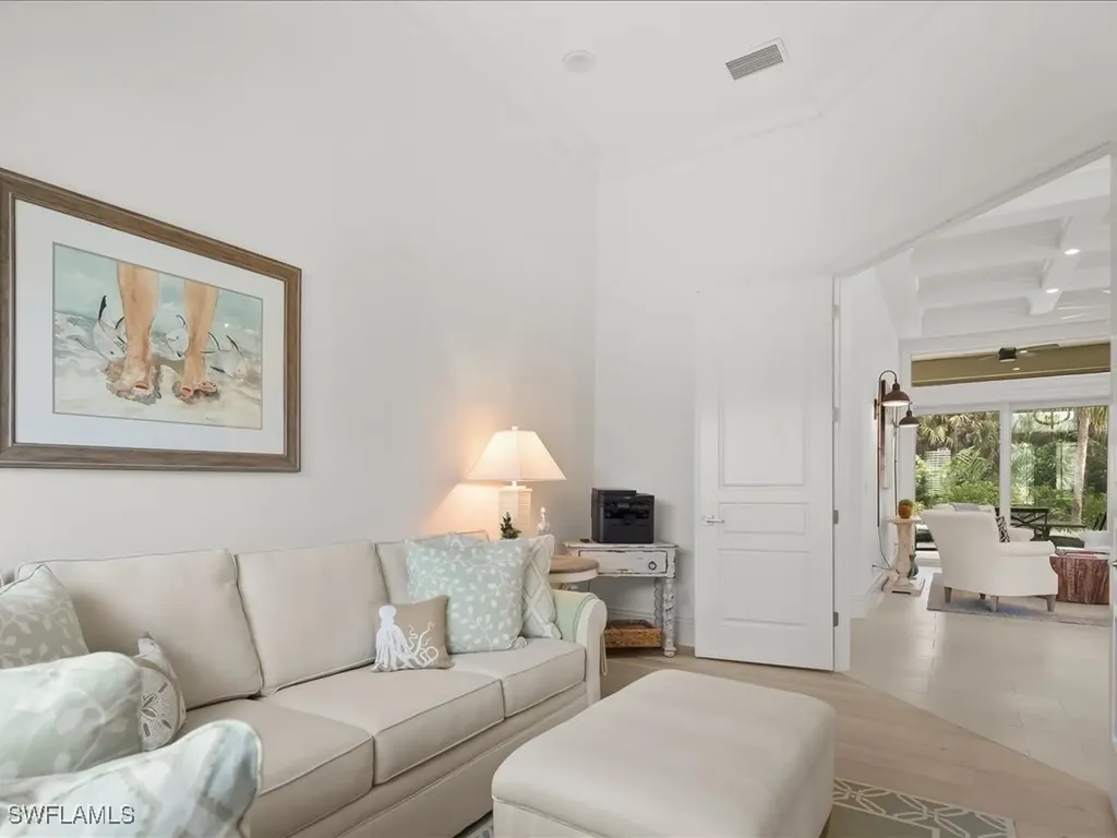 1343 Wood Duck Trail Naples FL 34108