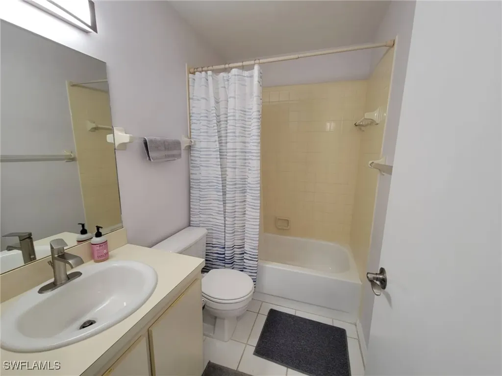 2618 Kings Lake Boulevard Naples FL 34112