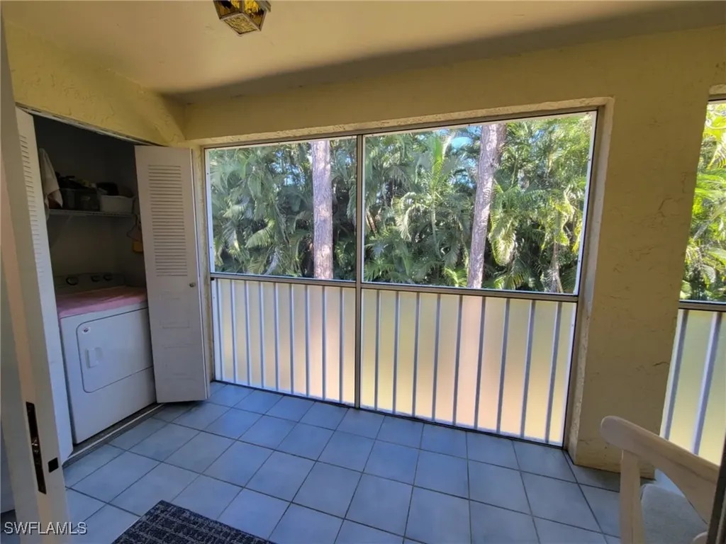 2618 Kings Lake Boulevard Naples FL 34112