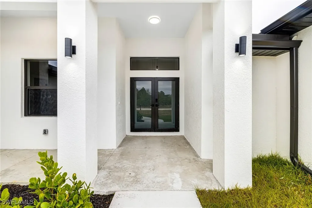 2712 40th Street W Lehigh Acres FL 33971