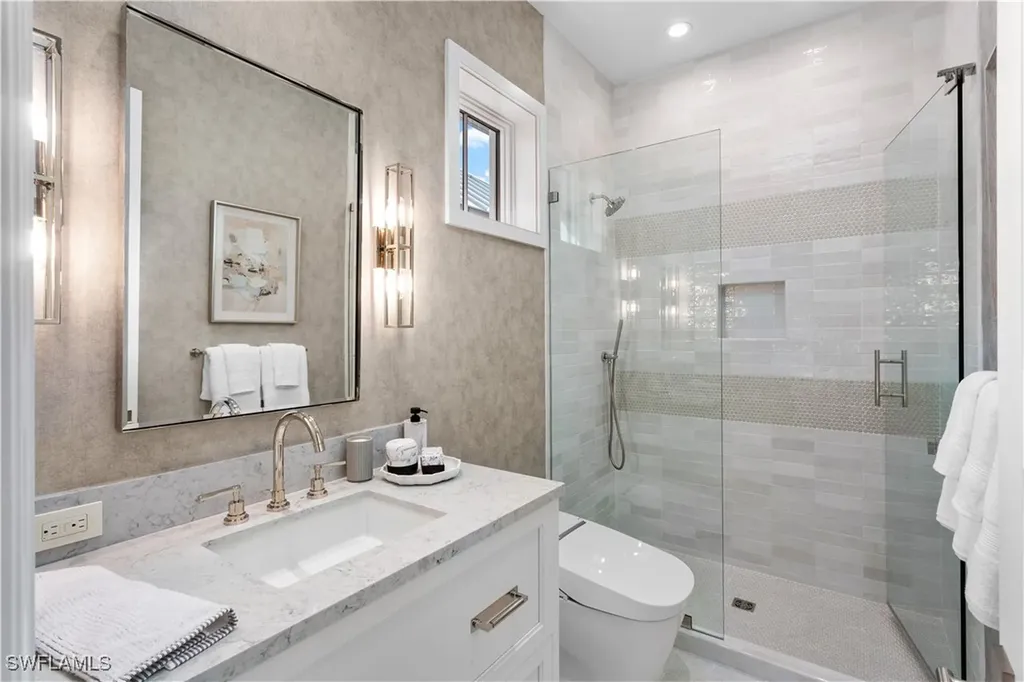 835 11th Avenue S Naples FL 34102